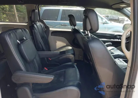 2018 Dodge Grand Caravan Sxt z USA, uszkodzony, nr VIN 2C4RDGCG4JR239295